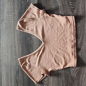 🦜 SHEIN ribbed knit Deep v Tee 🦜